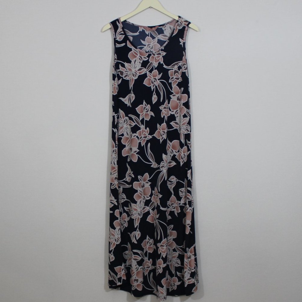 💥⬇️$20 SJS Navy Blue and Neutral Floral Maxi Dress